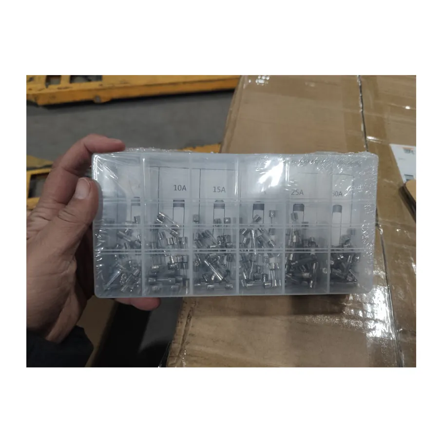 Assortiment de 120 fusibles en verre