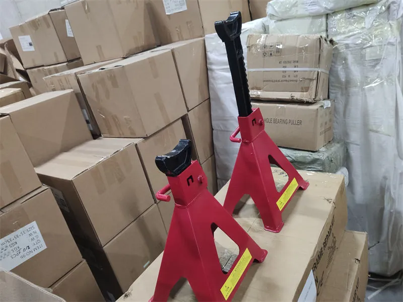 Paire de chandelles 6 tonnes, vue de trois quarts