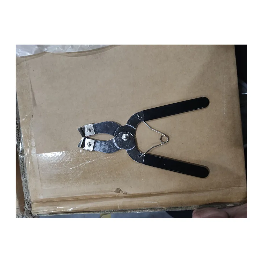 Pince à segments de piston